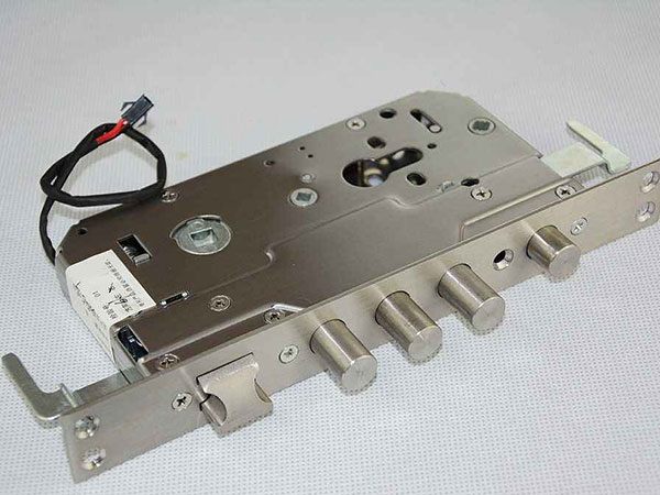 边坝24小时上门开锁公司