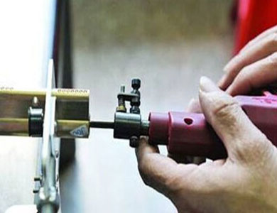 边坝24小时上门开锁公司