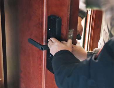 边坝24小时上门开锁公司
